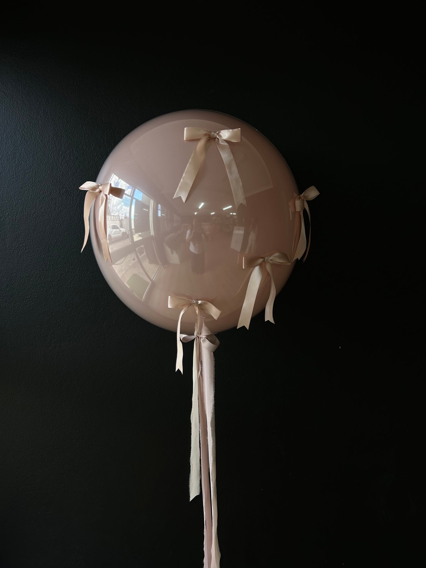Luxe Bow Balloon
