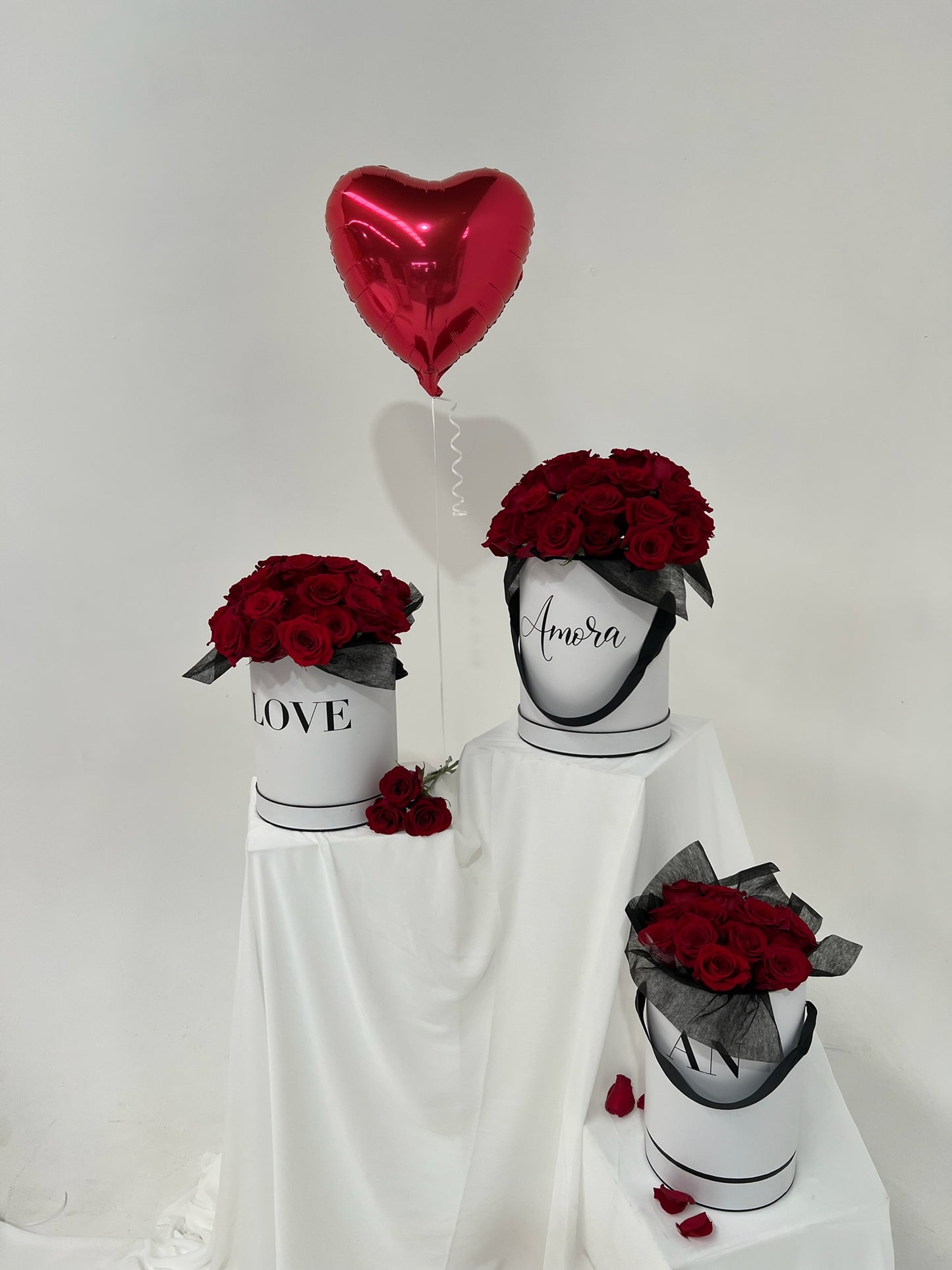 Signature Red Rose Hat Box